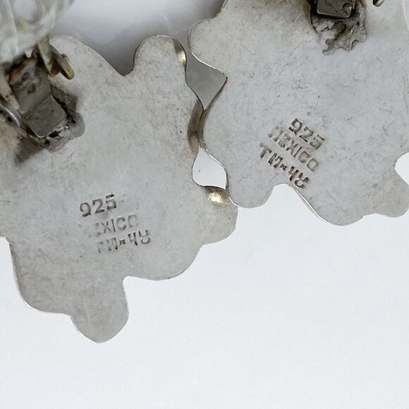 Southwest Mexico Taxco TM-45 Sterling Silver Dot Dome Oxidize Clip On Earrings - Picture 11 of 12